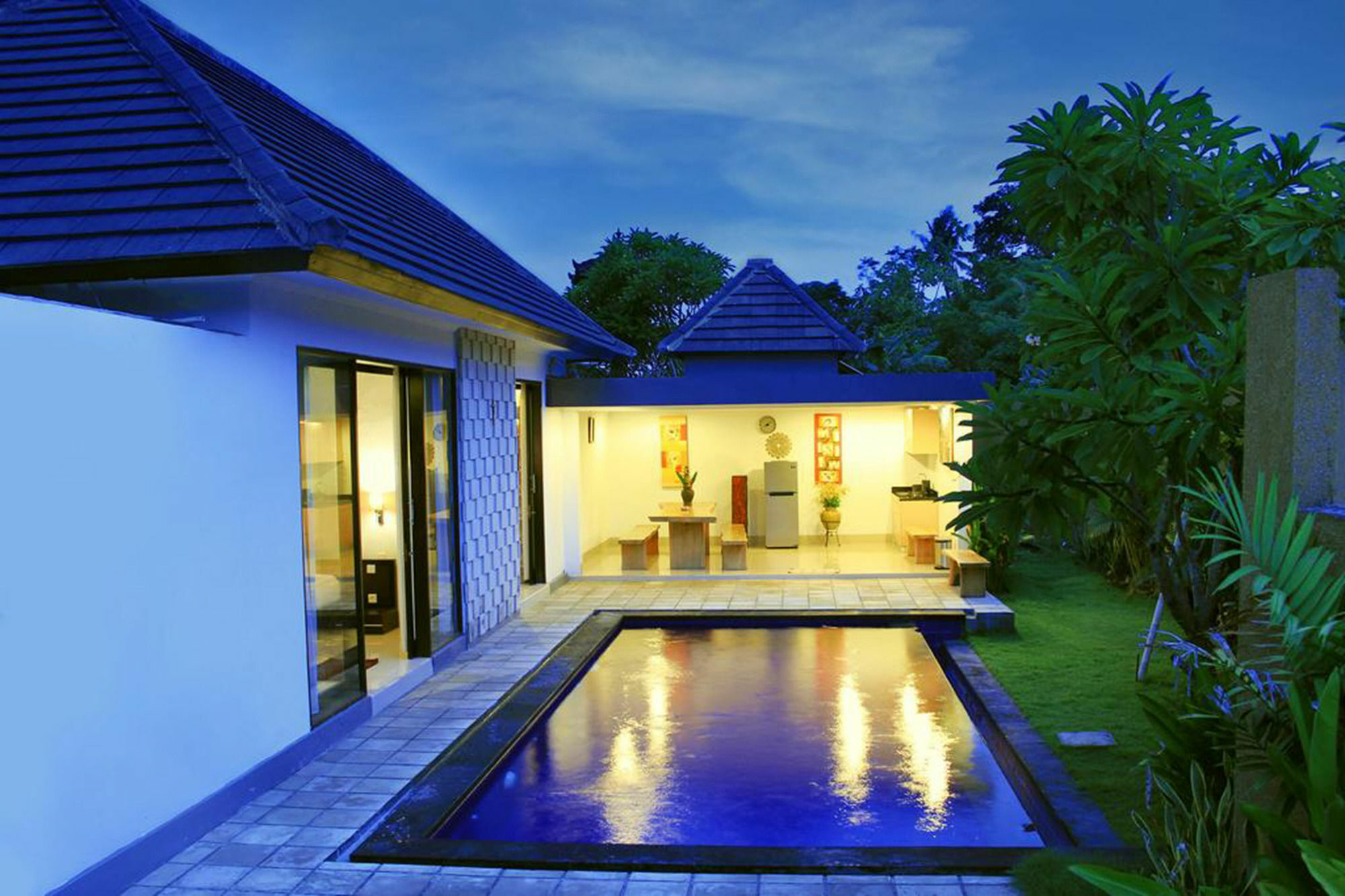 Grand Nismara Villa Seminyak Экстерьер фото